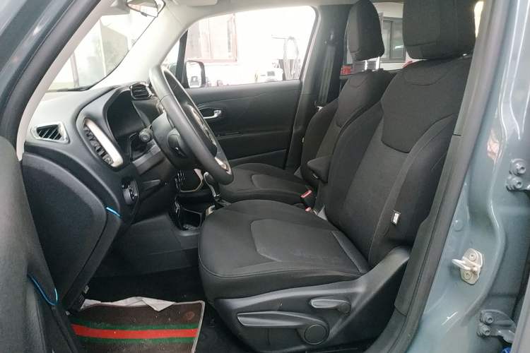 Used Jeep Renegade 2016 1.4T Automatic Jingneng Version+ Left Front Seat