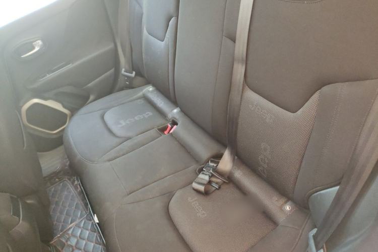 Used Jeep Renegade 2016 1.4T Automatic Jingneng Version+ Left Rear Seat