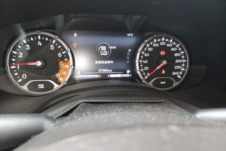 Used Jeep Renegade 2016 1.4T Automatic Jingneng Version+ Odometer Close Up