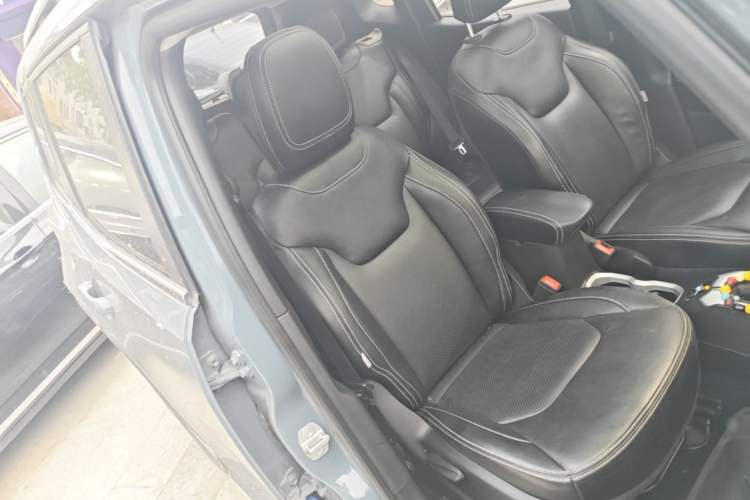 Used Jeep Renegade 2016 1.4T Automatic Jingneng Version+ Right Front Seat