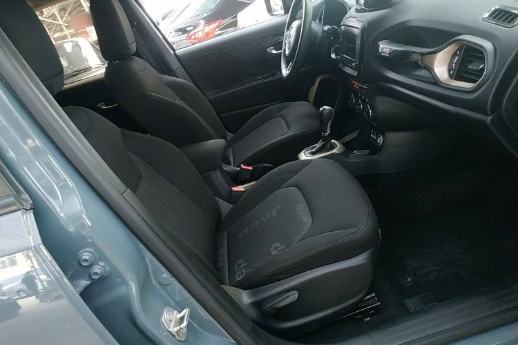 Used Jeep Renegade 2016 1.4T Automatic Jingneng Version+ Right Front Seat