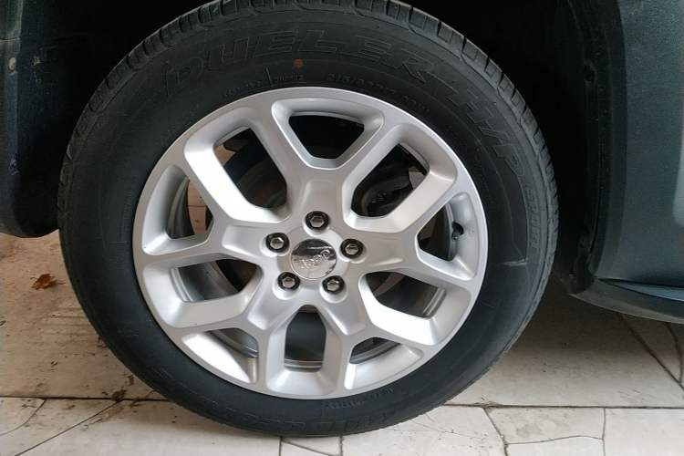 Used Jeep Renegade 2016 1.4T Automatic Jingneng Version+ Right Rear Wheel Hub