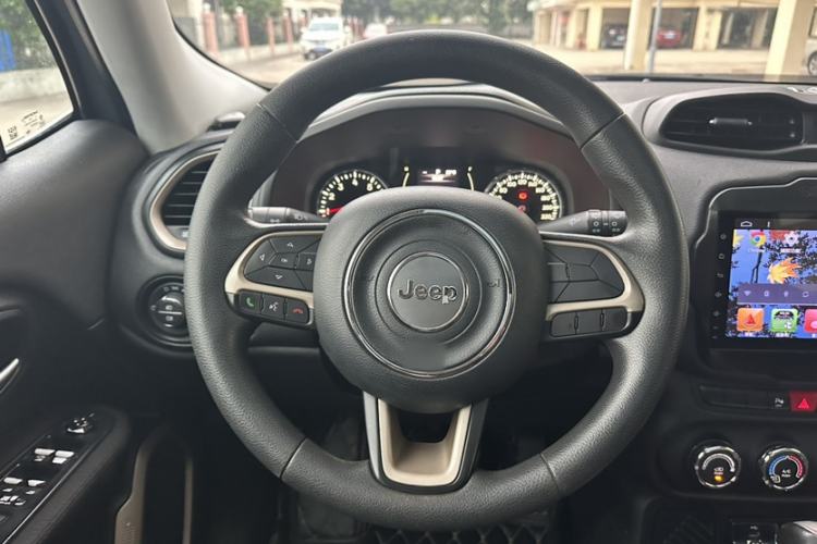 Used Jeep Renegade 2016 1.4T Automatic Jingneng Edition Steering Wheel