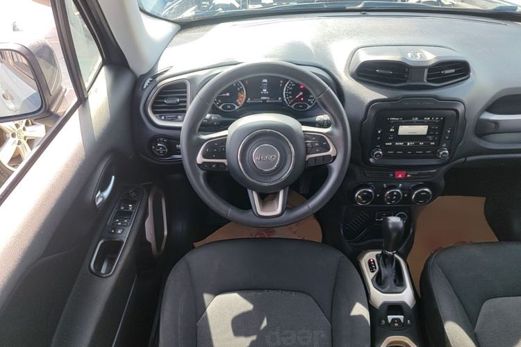 Used Jeep Renegade 2016 1.4T Automatic Jingneng Version+ Steering Wheel