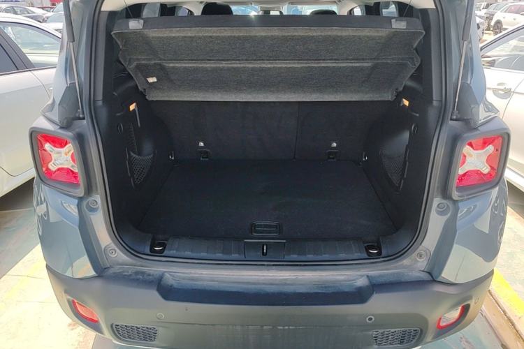 Used Jeep Renegade 2016 1.4T Automatic Jingneng Version+ Trunk