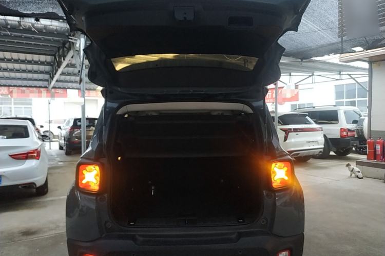 Used Jeep Renegade 2016 1.4T Automatic Jingneng Version+ Trunk
