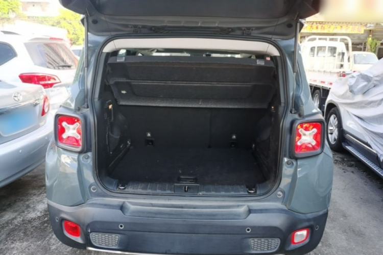 Used Jeep Renegade 2016 1.4T Automatic Jingneng Version+ Trunk