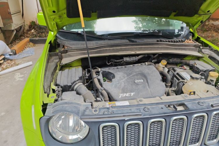 Used Jeep Renegade 2016 1.4T Automatic Jingneng Edition Engine Bay Right