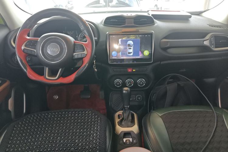 Used Jeep Renegade 2016 1.4T Automatic Kinetic Edition Interior 2