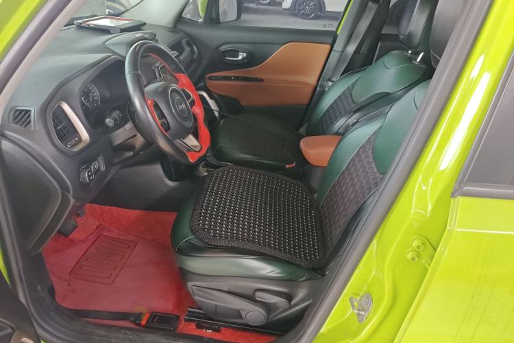 Used Jeep Renegade 2016 1.4T Automatic Kinetic Edition Left Front Seat