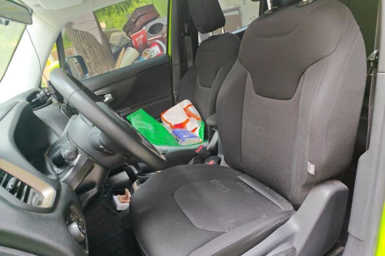 Used Jeep Renegade 2016 1.4T Automatic Jingneng Edition Left Front Seat