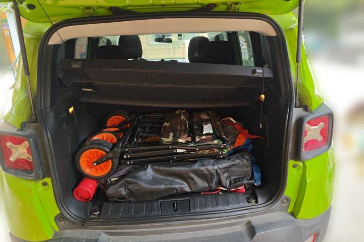 Used Jeep Renegade 2016 1.4T Automatic Jingneng Edition Trunk