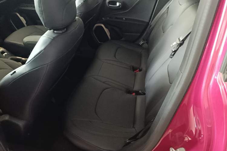 Used Jeep Renegade 2016 1.4T Automatic Kinetic Edition Left Rear Seat