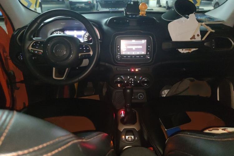 Used Jeep Renegade 2016 1.4T Automatic Jingneng Version+ Center Console