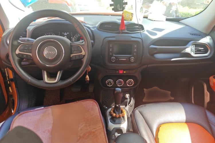 Used Jeep Renegade 2016 1.4T Automatic Jingneng Edition Center Console