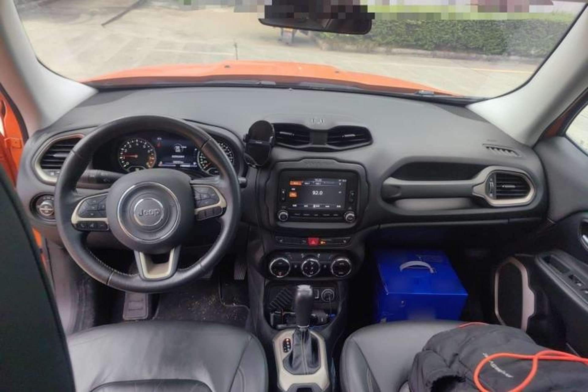 Used Jeep Renegade 2016 1.4T Automatic Smart Edition Center Console