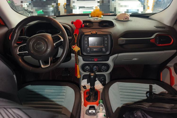Used Jeep Renegade 2016 1.4T Automatic Jingneng Edition Center Console