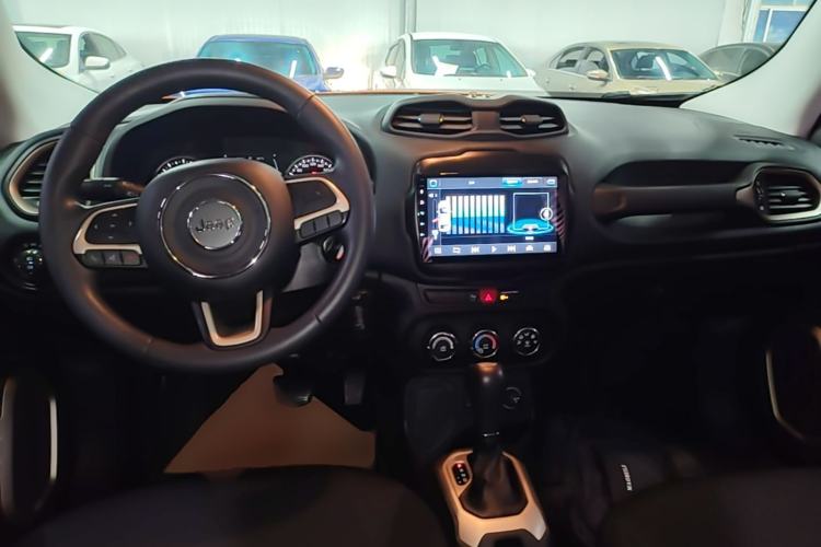 Used Jeep Renegade 2016 1.4T Automatic Jingneng Edition Center Console