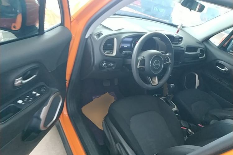 Used Jeep Renegade 2016 1.4T Automatic Jingneng Version+ Driver Seat