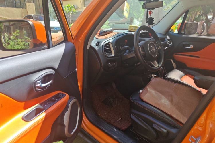 Used Jeep Renegade 2016 1.4T Automatic Jingneng Edition Driver Seat