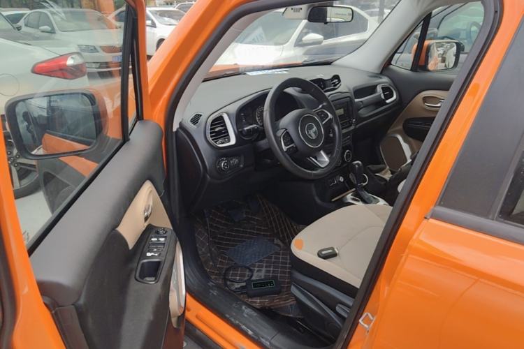Used Jeep Renegade 2016 1.4T Automatic Jingneng Version+ Driver Seat