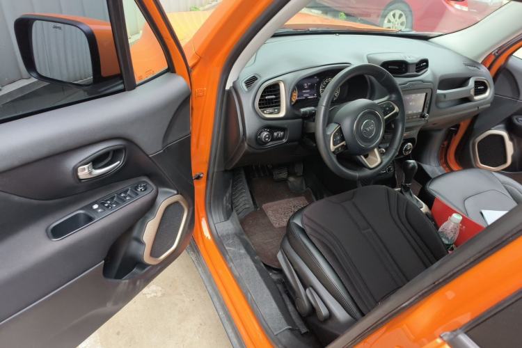 Used Jeep Renegade 2016 1.4T Automatic Jingneng Version+ Driver Seat