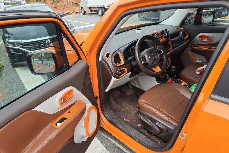 Used Jeep Renegade 2016 1.4T Automatic Jingneng Edition Driver Seat