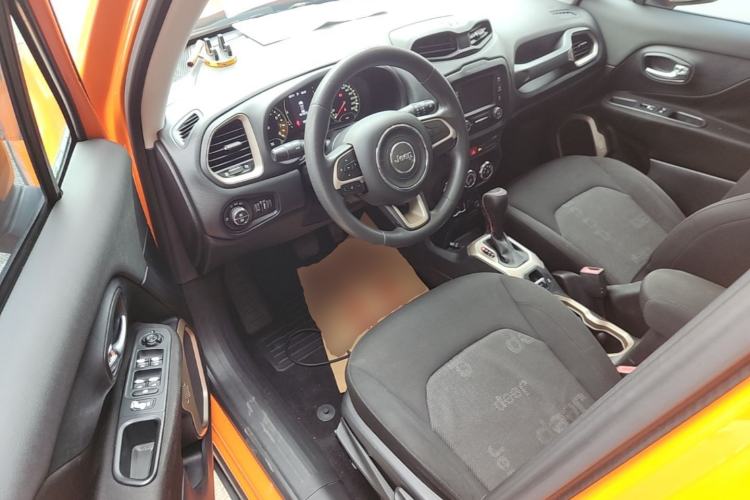 Used Jeep Renegade 2016 1.4T Automatic Jingneng Edition Driver Seat