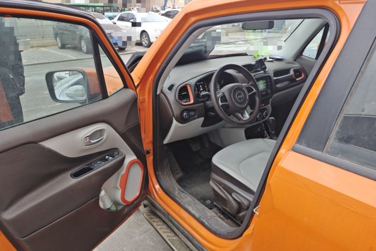 Used Jeep Renegade 2016 1.4T Automatic Jingneng Edition Driver Seat