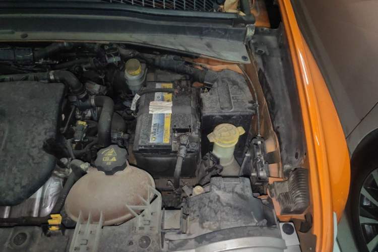Used Jeep Renegade 2016 1.4T Automatic Smart Edition Engine Bay Left