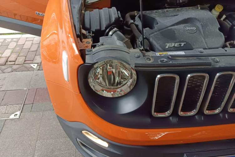 Used Jeep Renegade 2016 1.4T Automatic High-Energy Version Engine Bay Right