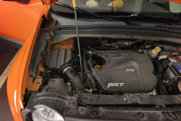 Used Jeep Renegade 2016 1.4T Automatic Jingneng Edition Engine Bay Right