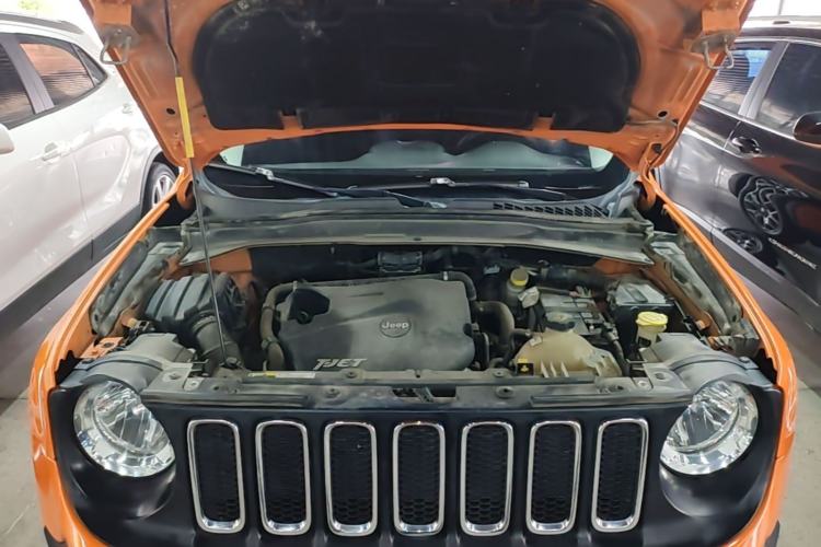 Used Jeep Renegade 2016 1.4T Automatic Jingneng Edition Engine Bay