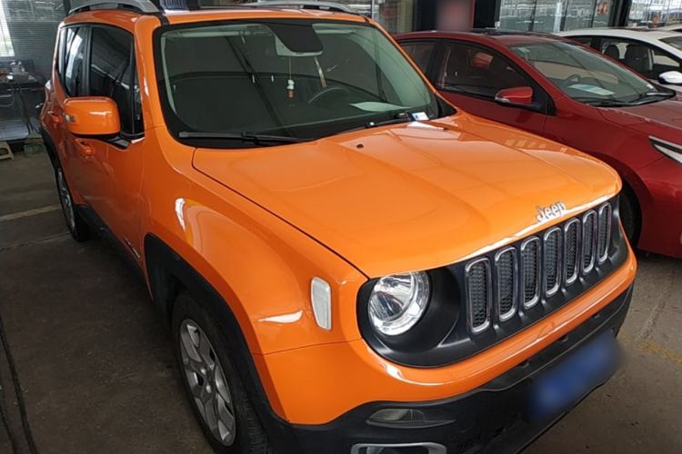 Used Jeep Renegade 2016 1.4T Automatic Jingneng Version+ Front Right 45 Deg