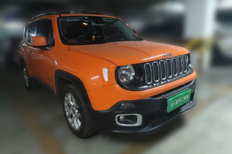 Used Jeep Renegade 2016 1.4T Automatic Jingneng Version+ Front Right 45 Deg