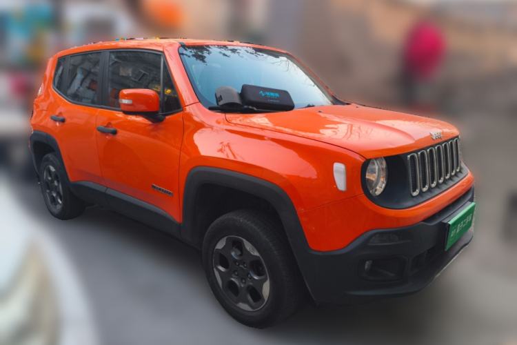Used Jeep Renegade 2016 1.4T Manual Kinetic Edition Front Right 45 Deg