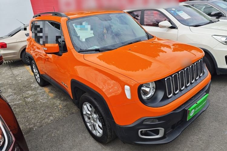 Used Jeep Renegade 2016 1.4T Automatic High-Energy Version Front Right 45 Deg