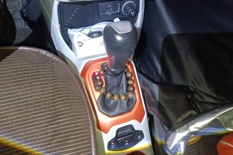 Used Jeep Renegade 2016 1.4T Automatic Jingneng Version+ Gear Lever