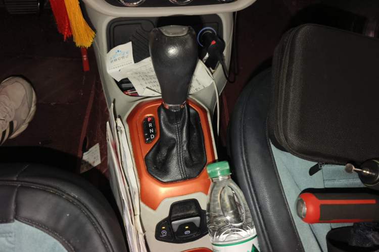 Used Jeep Renegade 2016 1.4T Automatic Jingneng Edition Gear Lever