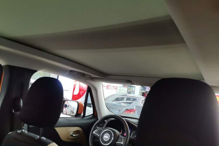Used Jeep Renegade 2016 1.4T Automatic Jingneng Edition Headliner