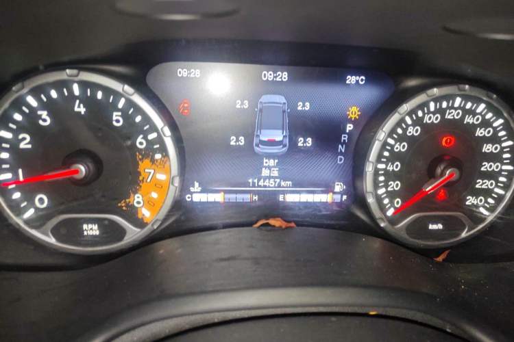 Used Jeep Renegade 2016 1.4T Automatic Smart Edition Instrument Cluster