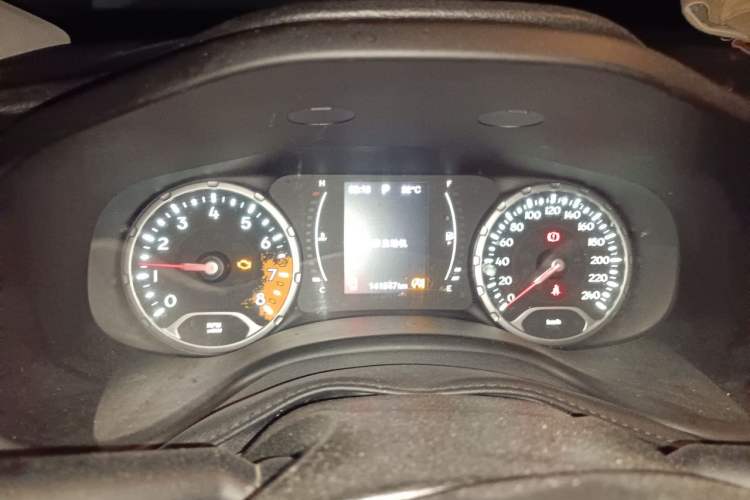 Used Jeep Renegade 2016 1.4T Automatic Kinetic Edition Instrument Cluster