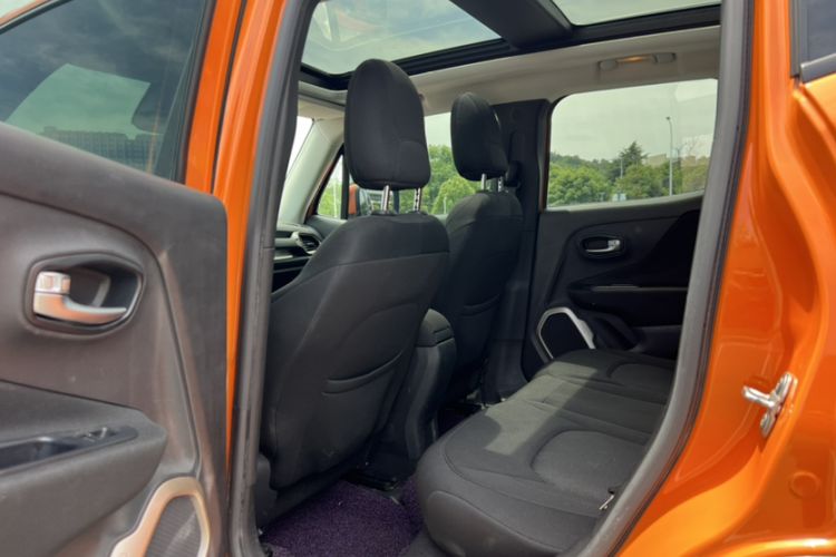 Used Jeep Renegade 2016 1.4T Automatic Jingneng Version+ Interior 2