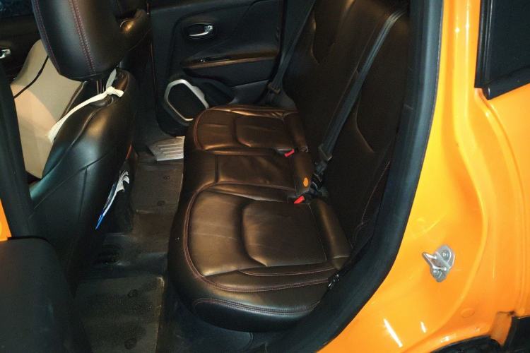 Used Jeep Renegade 2016 1.4T Automatic Jingneng Version+ Interior 4