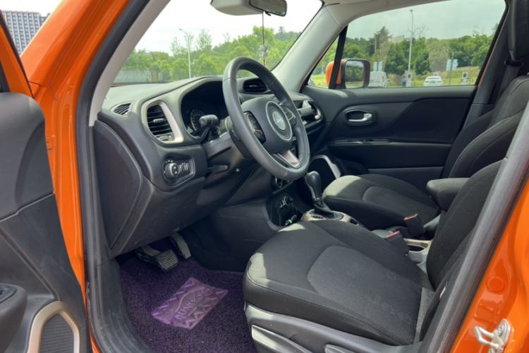 Used Jeep Renegade 2016 1.4T Automatic Jingneng Version+ Interior 6