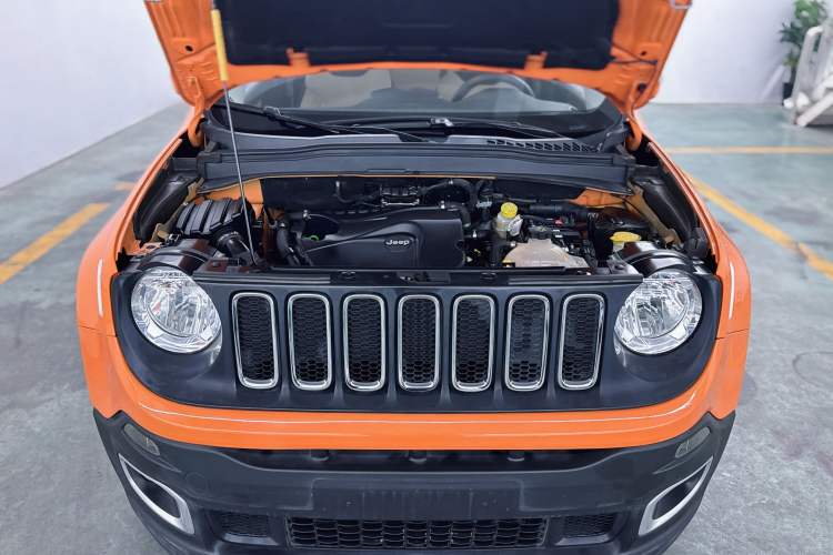 Used Jeep Renegade 2016 1.4T Automatic Jingneng Edition Interior 8