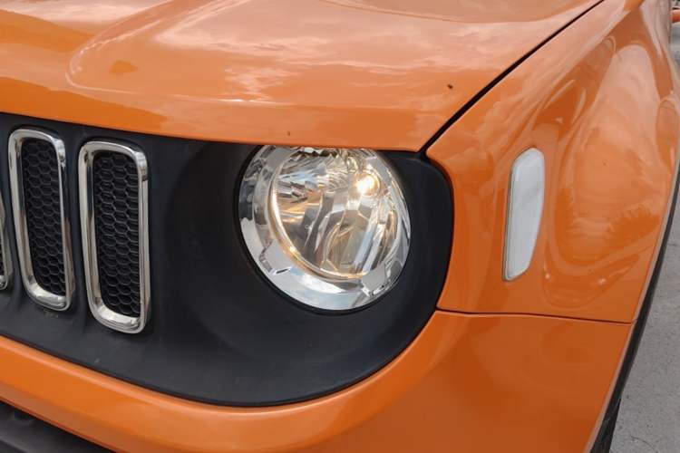 Used Jeep Renegade 2016 1.4T Automatic Jingneng Version+ Left Front Headlight