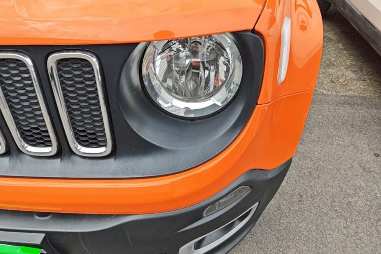 Used Jeep Renegade 2016 1.4T Automatic High-Energy Version Left Front Headlight