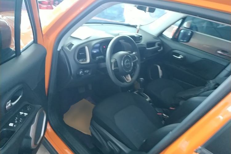 Used Jeep Renegade 2016 1.4T Automatic Jingneng Version+ Left Front Seat