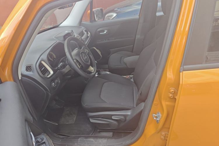 Used Jeep Renegade 2016 1.4T Automatic Jingneng Version+ Left Front Seat